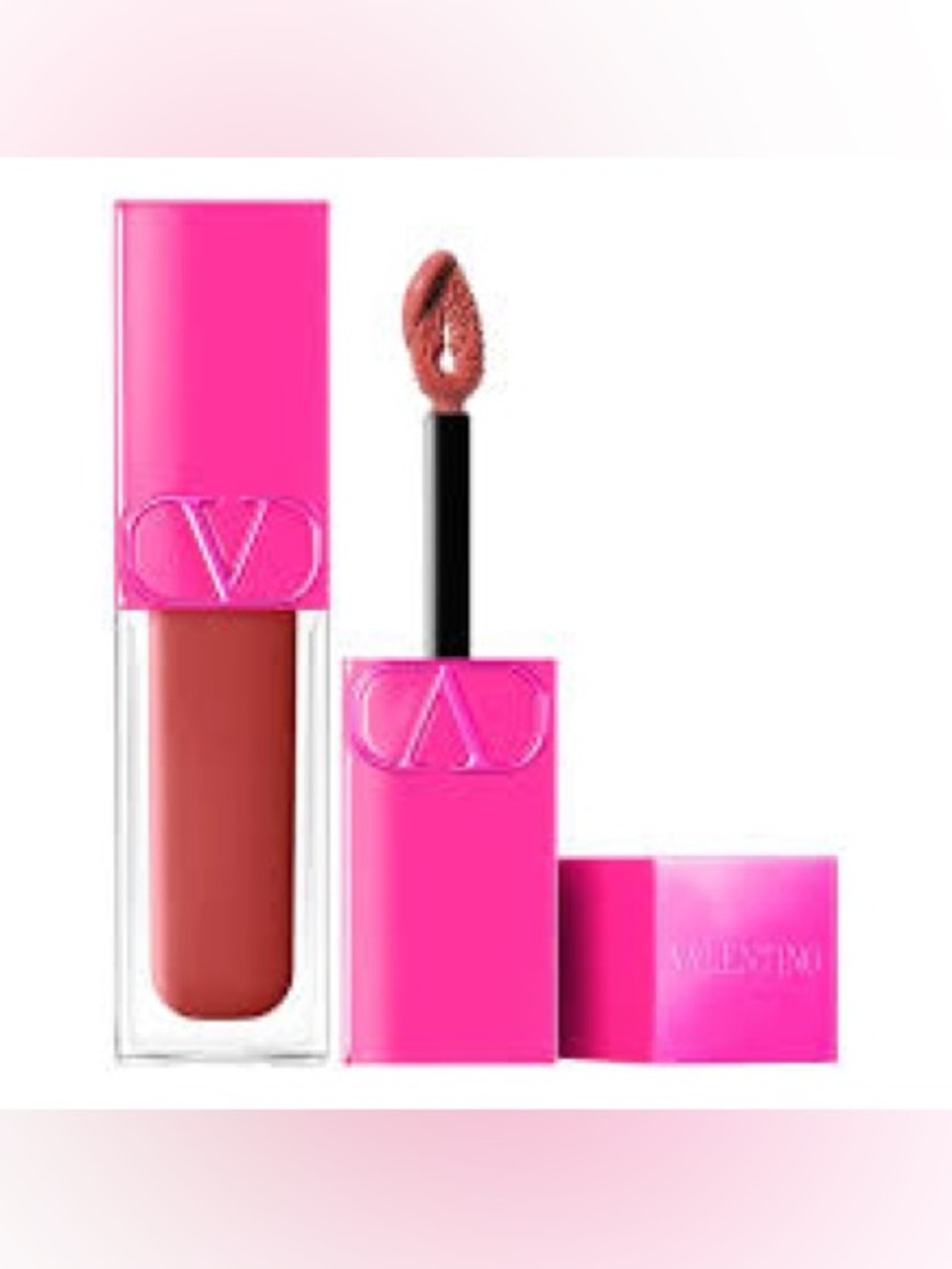 Valentino NIB Puffer Complex Lip Plumper Gloss in the shade 140R Chilli Cheri